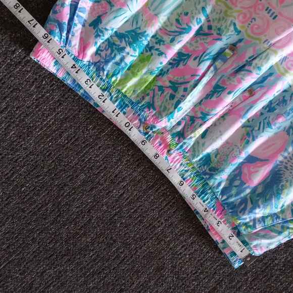 🌊HTF Lilly Pulitzer🌊 - Katia Short - Picture 12 of 15